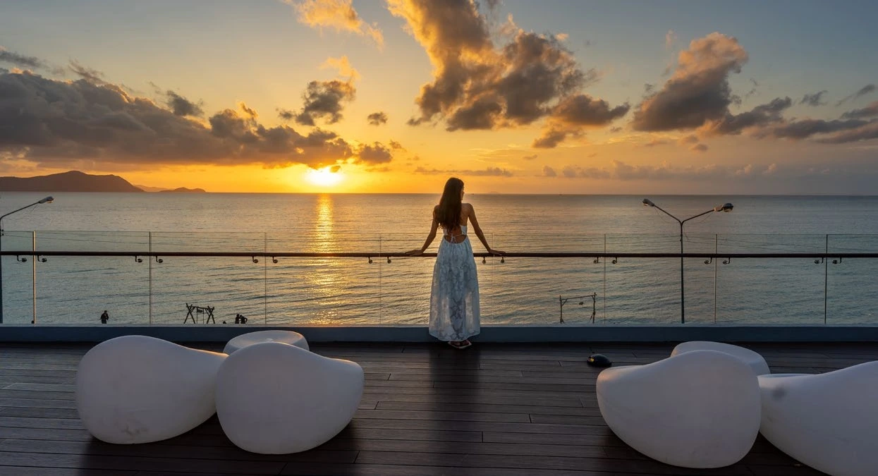 Property image gallery